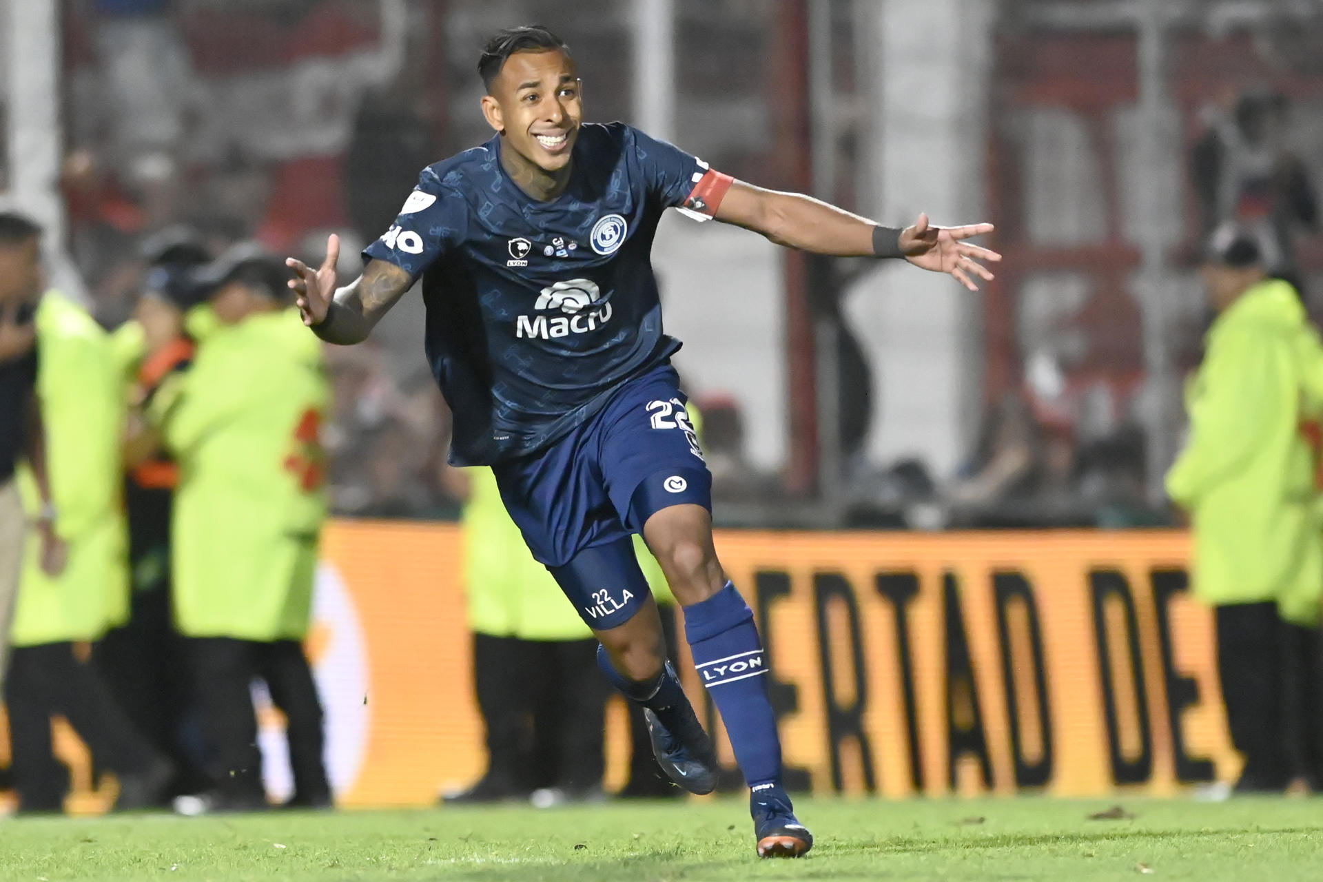 Sebastián Villa es seducido desde México: este colombiano sería su nuevo compañero