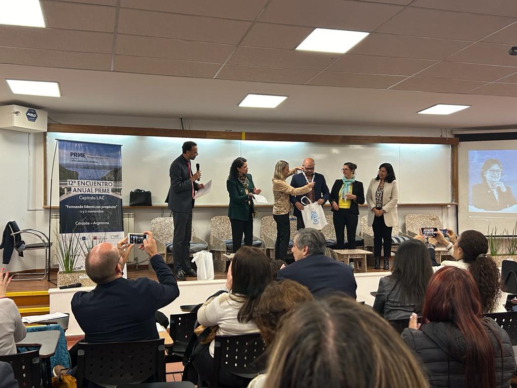 Unisimón recibe premio internacional en sostenibilidad