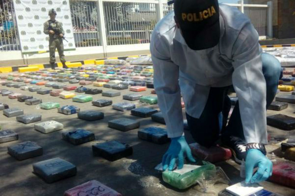 Incautan en Cartagena casas prefabricadas con cocaína que iban a México