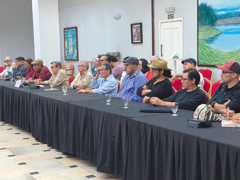 Extensión del cese al fuego con ELN se debería definir este lunes en Cuba
