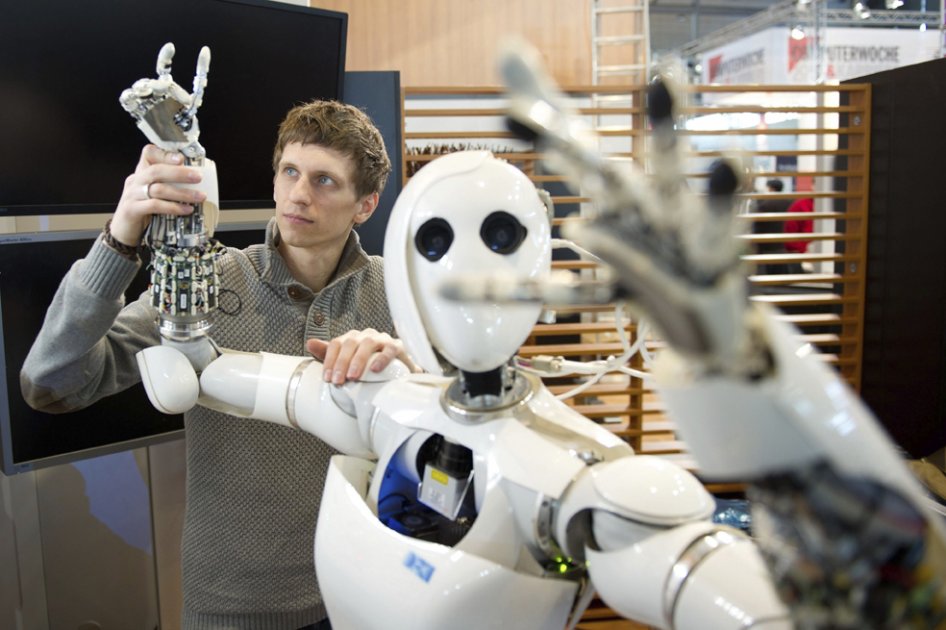 Inteligencia artificial revolucionará la vida diaria, coinciden expertos