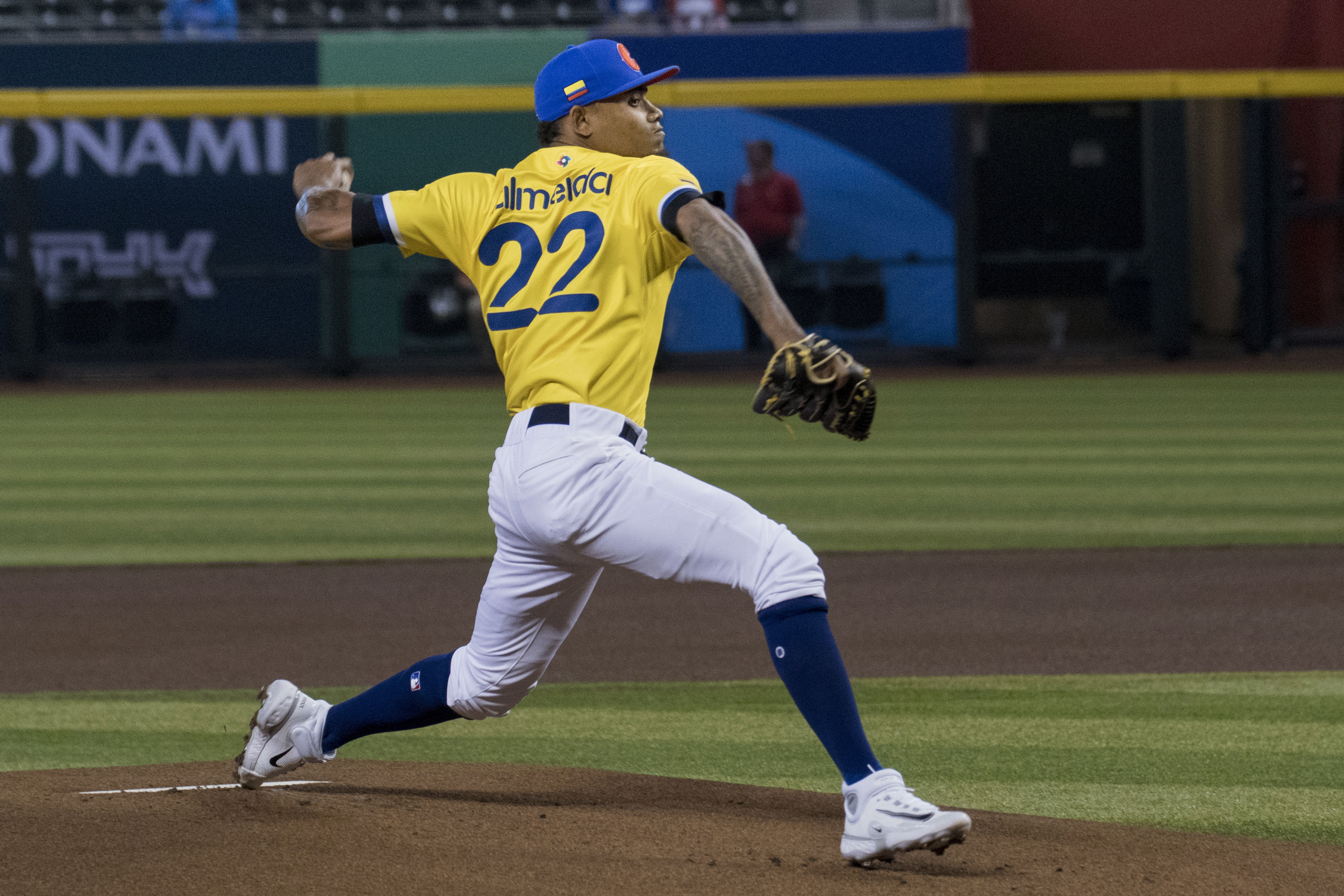 Phoenix (United States), 14/03/2023.- Adrian Almeida delivers a pitch for Colombia during the 2023 World Baseball Classic Pool C match between Colombia and Canada, at Chase Field in Phoenix, Arizona, USA, 14, March 2023. (Estados Unidos, Fénix) EFE/EPA/Rick D'Elia