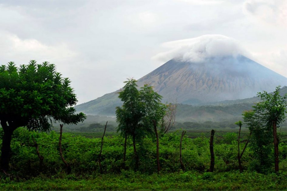 Nicaragua se mantiene en alerta por volcán San Cristóbal
