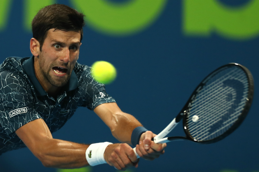 Djokovic sufre para pasar a segunda ronda en Doha