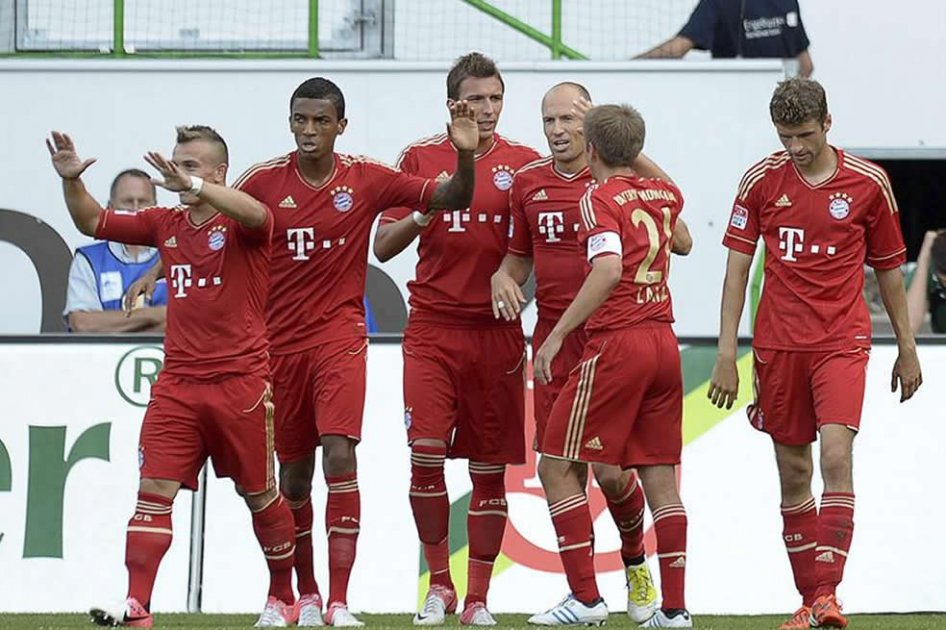 El Bayern arranca con goleada y Juan Arango le da la victoria al Gladbach