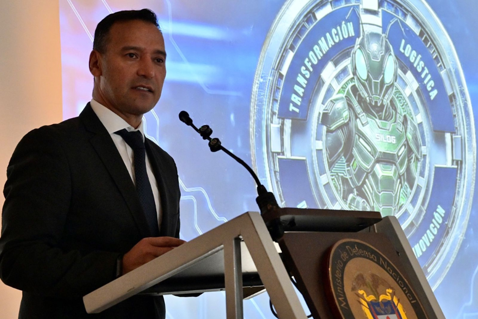 Ministro de Defensa anunció el nuevo sistema logístico en las Fuerzas Armadas