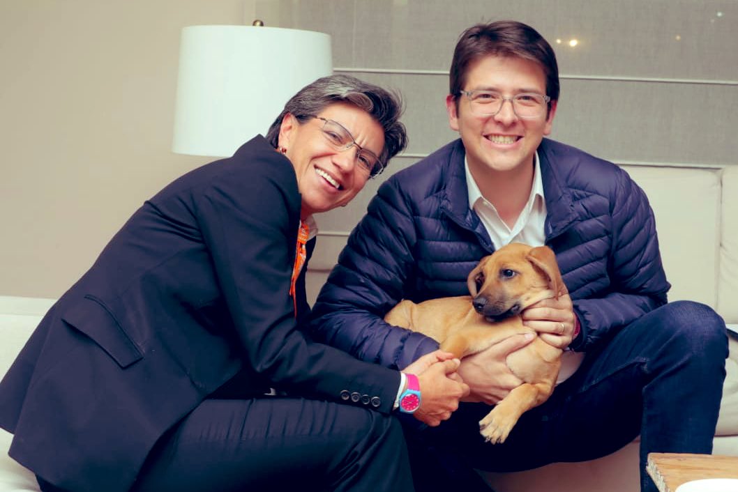 De él aseguró: Si alguien me pareció la revelación de esta campaña fue Miguel Uribe Turbay. Aprendí a respetarlo y valorarlo, y a conocer a su señora, sus niñas y a Violeta, fue una bella fortuna adicional. Me compartió sus prioridades para Bogotá y me ofreció enseñarme a tocar piano. Gracias.