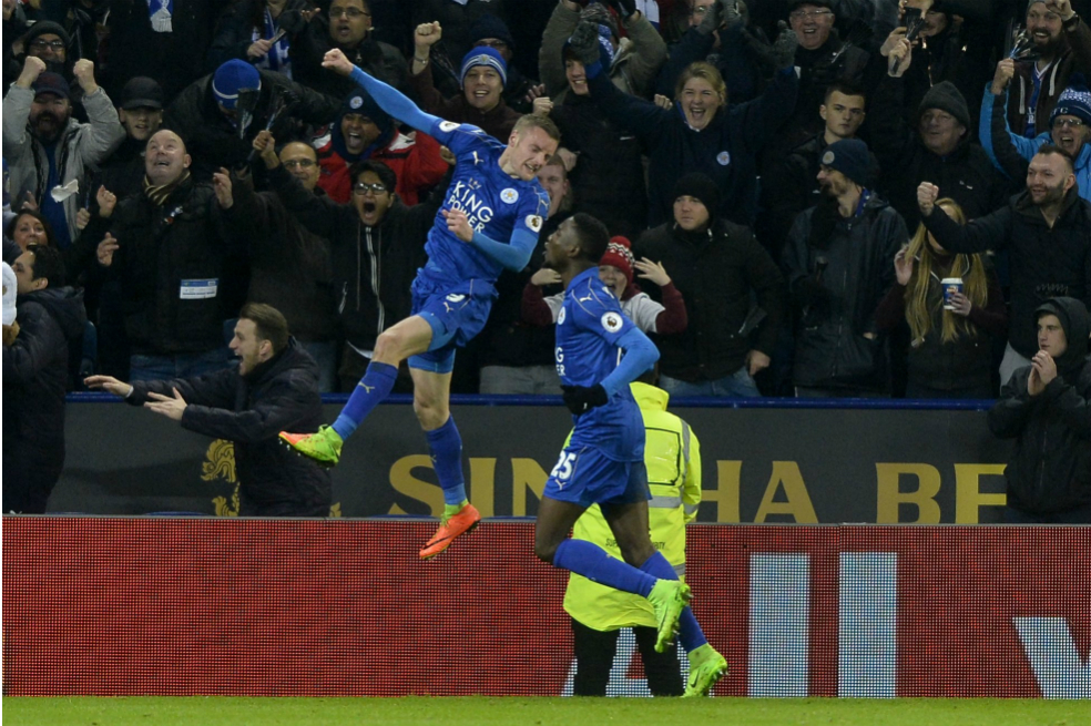 Vardy celebrando una de sus anotaciones.  / EFE