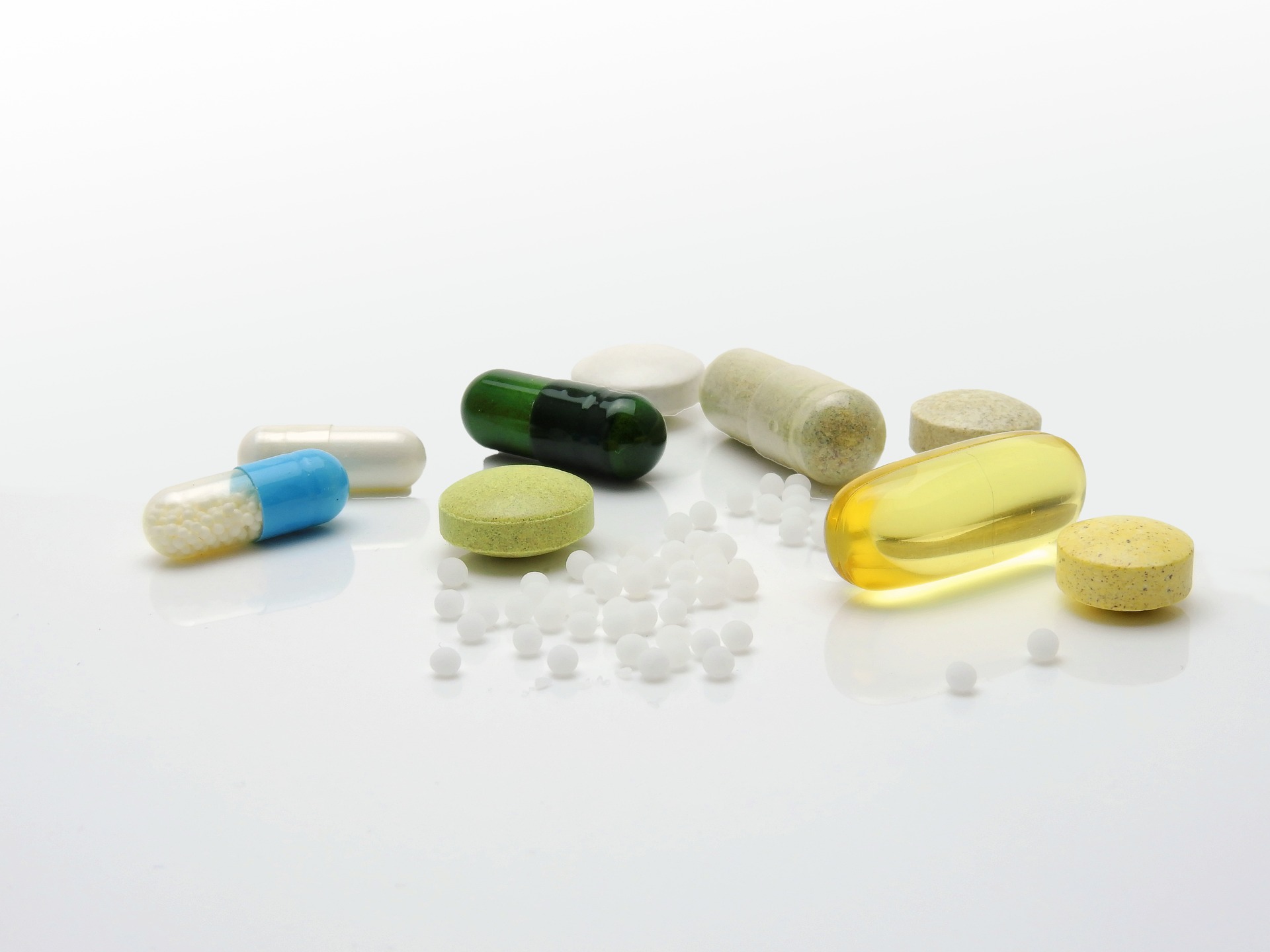 ¿Consume suplementos dietarios? El INVIMA lanzó una alerta sobre 18 productos
