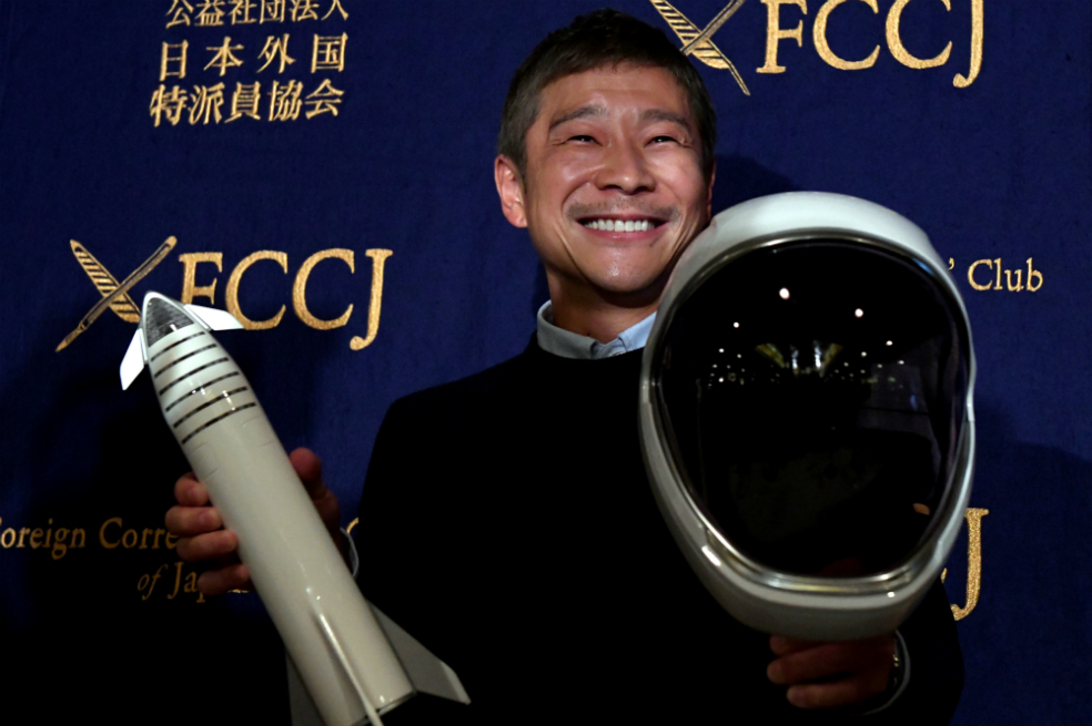 Japonés que irá a la luna en la nave SpaceX no espera un entrenamiento «muy duro»