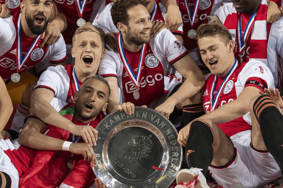 Ajax se coronó campeón de la liga holandesa