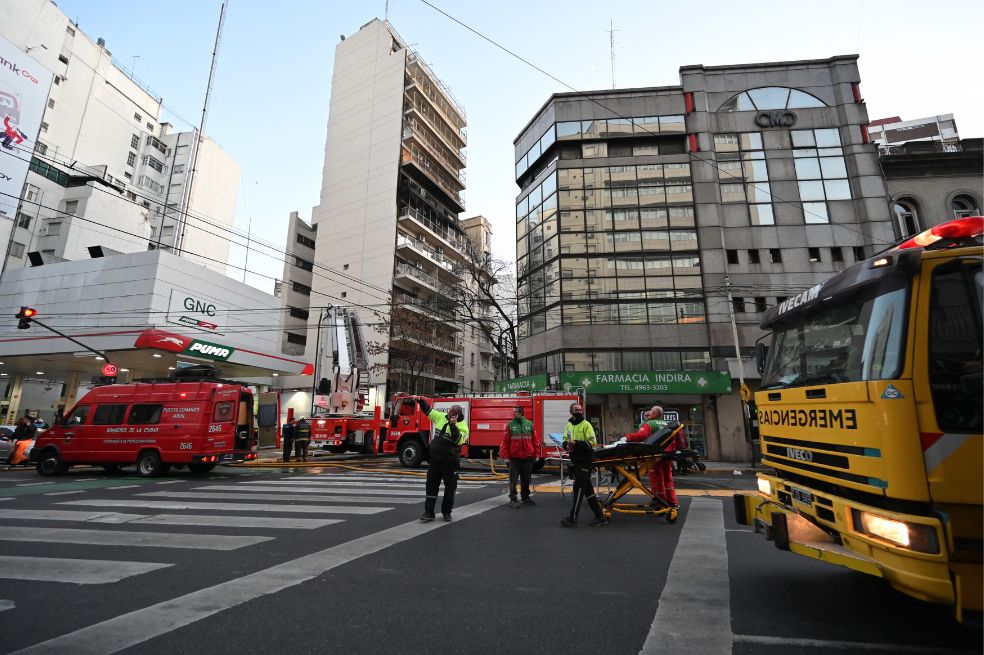 Tragedia en Argentina: incendio en Recoleta deja cinco muertos; tres son niños