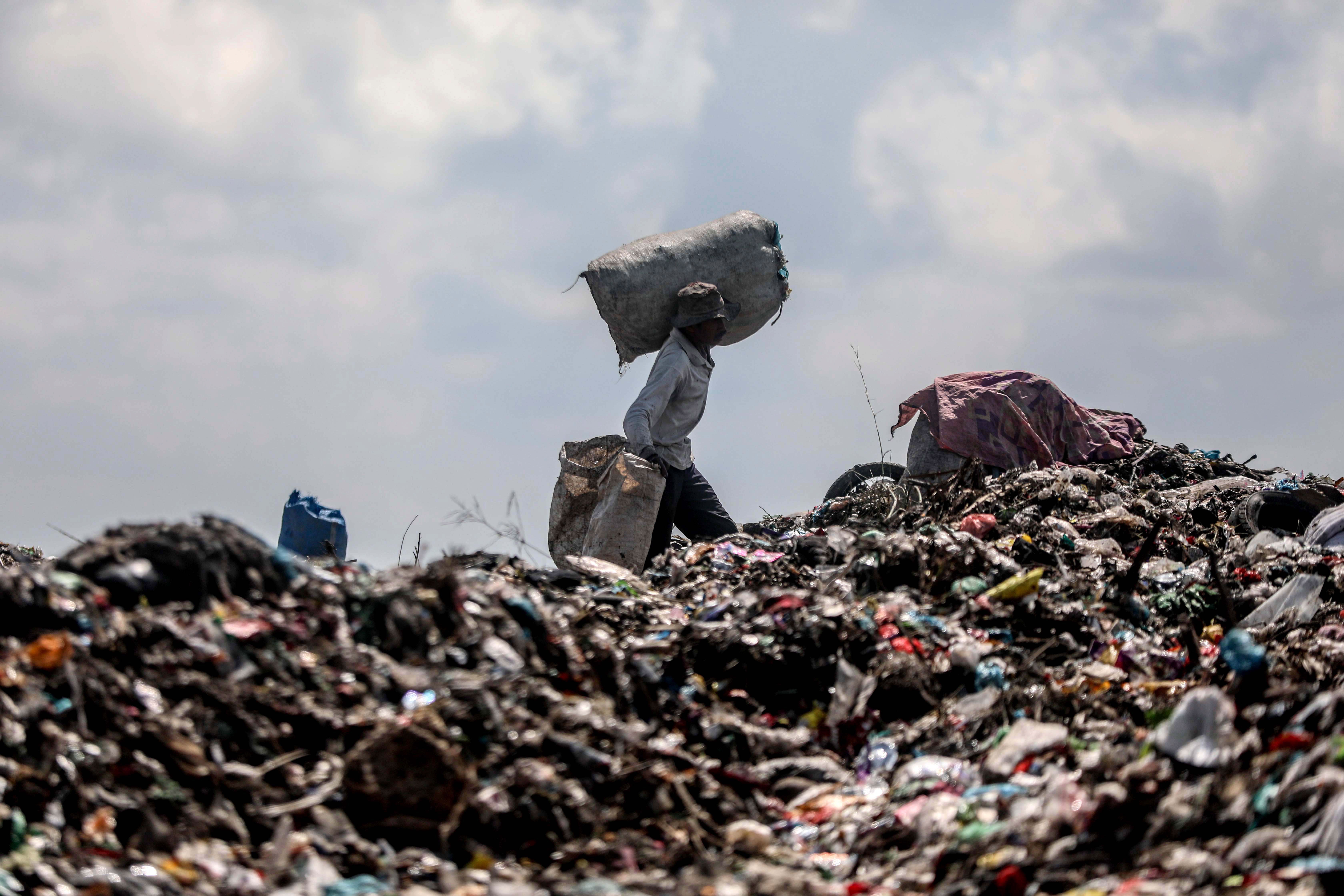 ¿Cómo avanzan las negociaciones para detener la contaminación por plástico?