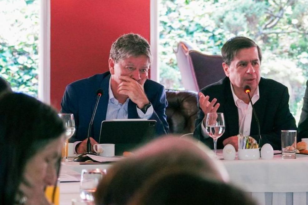 Cristo se reunió con el Consejo Gremial para hablar del acuerdo nacional
