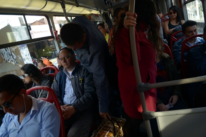 Continúa en el Concejo proyecto de sillas exclusivas para mujeres en TM