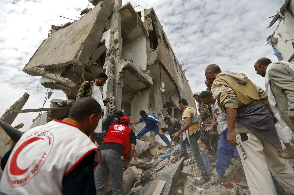 Nueve muertos, entre ellos niños, deja bombardeo en Yemen