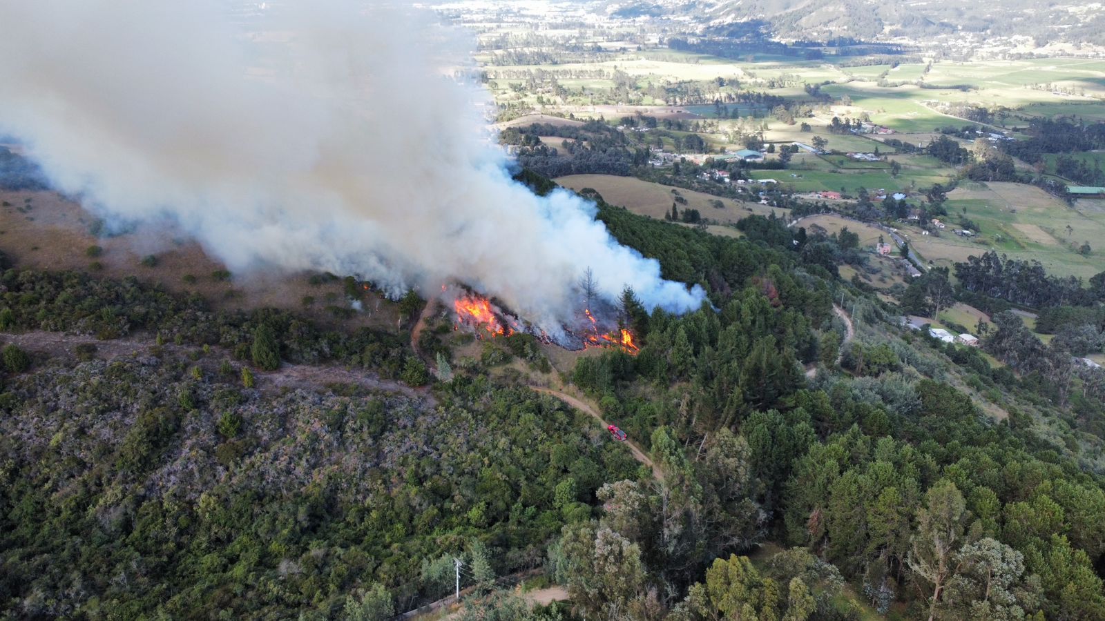 Incendio de Sopó está controlado al 95%