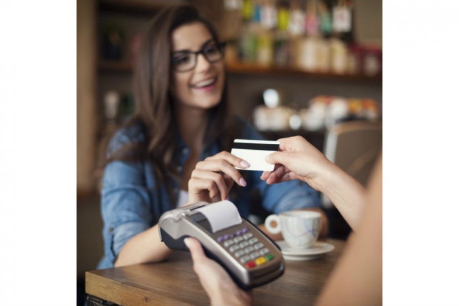 Las mujeres se endeudan más que los hombres