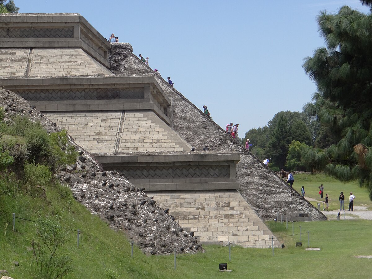 Así es la pirámide más grande del mundo, ubicada en Cholula, México