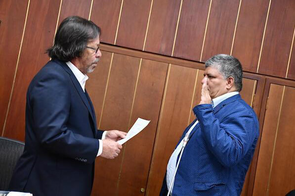 Por primera vez un congresista de la FARC hace parte de una mesa directiva 