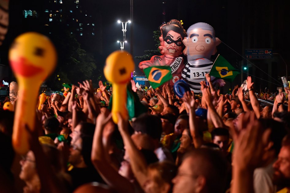 Líder de la bancada de Rousseff reconoce victoria del impeachment