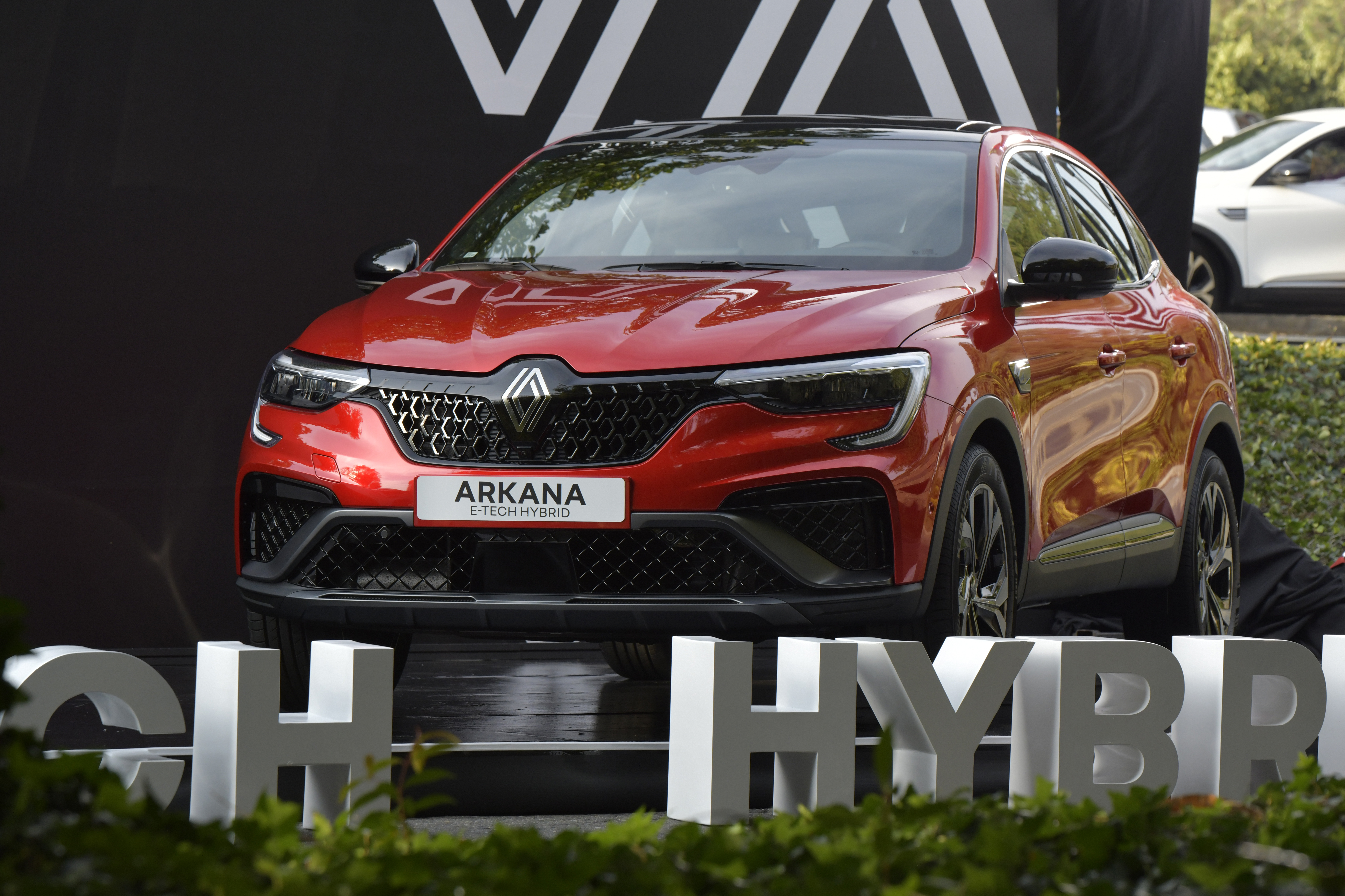 Renault presentó su primer híbrido en Colombia: Arkana E-Tech 