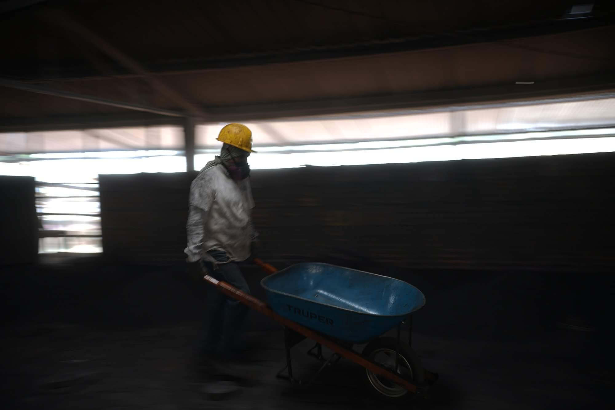 Más de 120.000 personas han regresado al trabajo por la reactivación económica en Bogotá