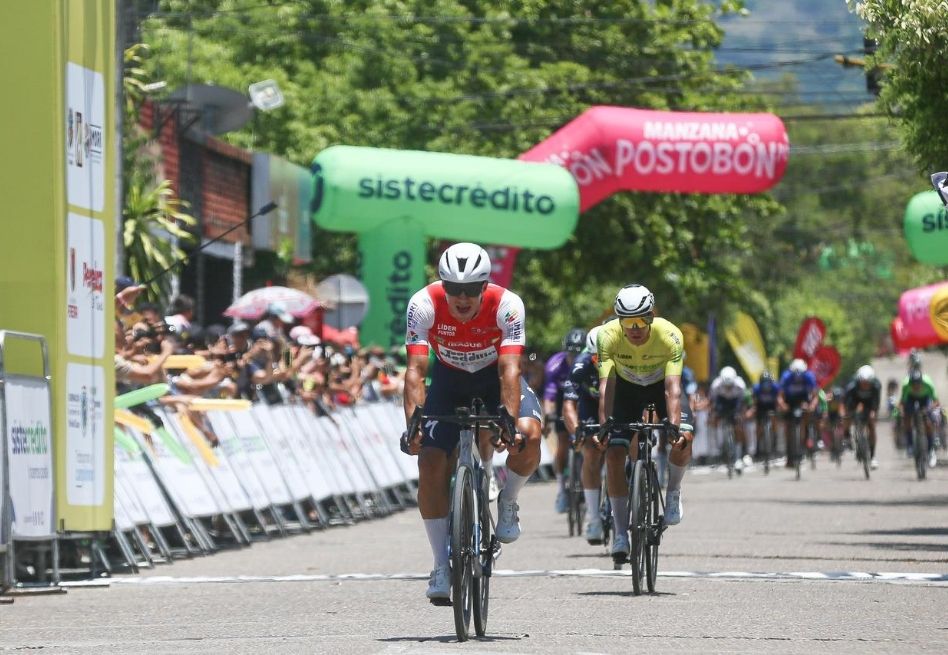 Embalaje demoledor: Wilmar Paredes se llevó la etapa 3 del Clásico RCN 2025