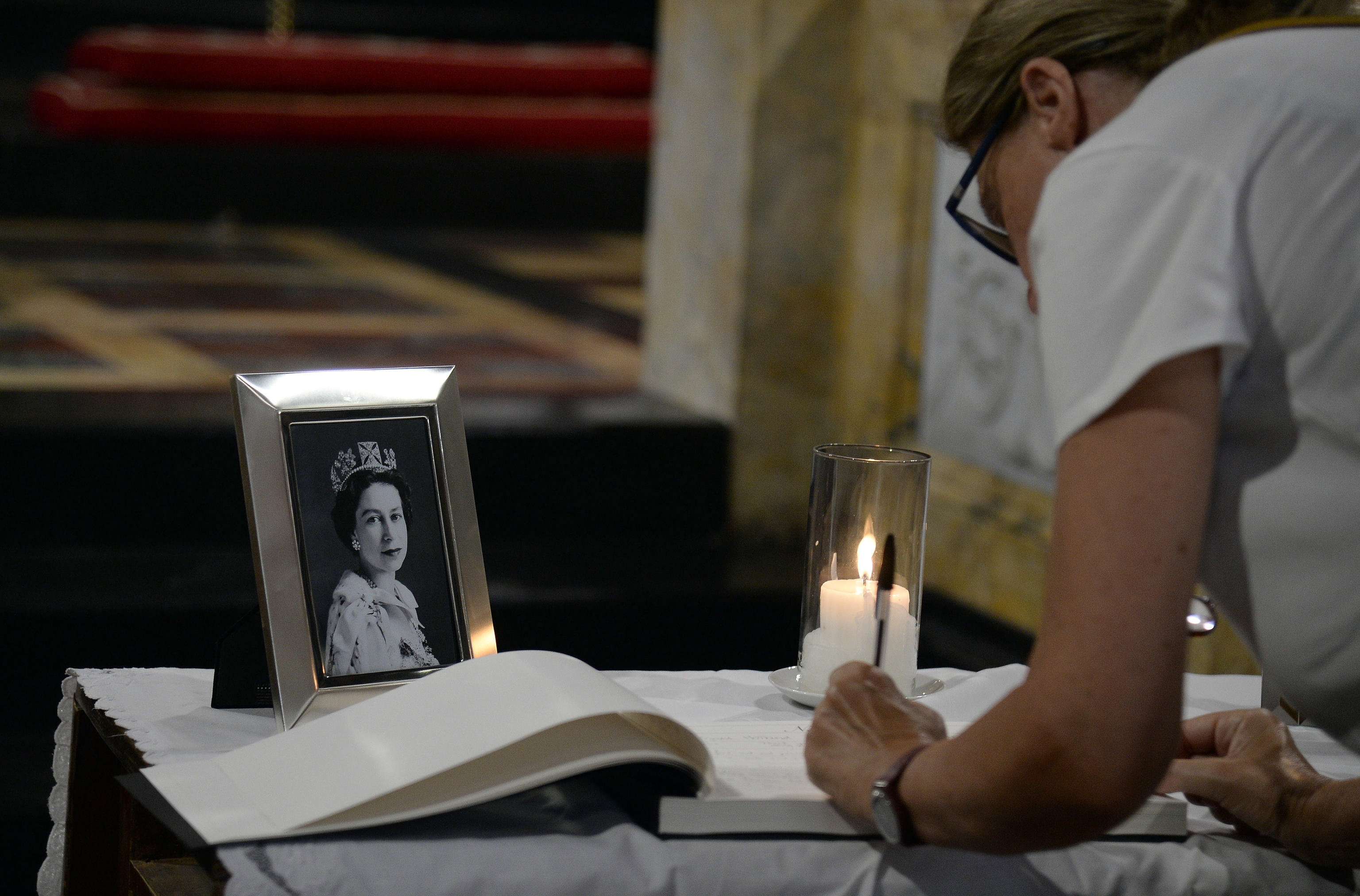 Las últimas horas de la reina Isabel II: no todos pudieron despedirse de ella
