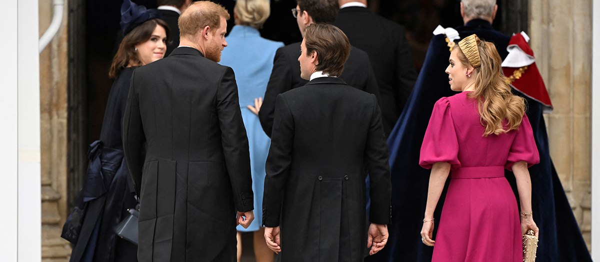 El príncipe Harry ingresando a la Abadía de Westminster