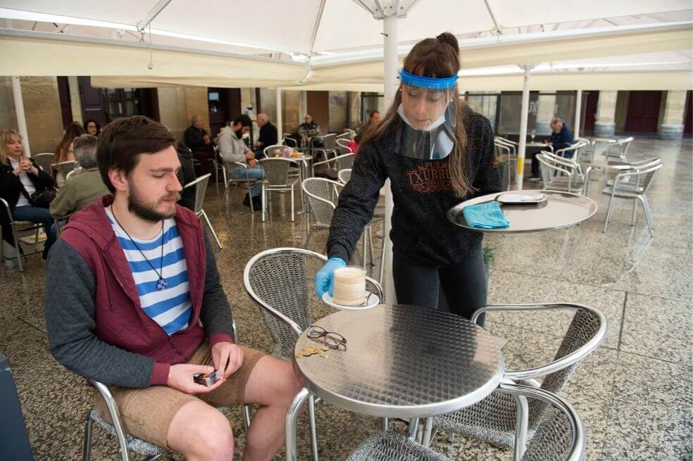 Parte de Europa intenta volver a la normalidad desde este lunes: escuelas y tiendas abiertas