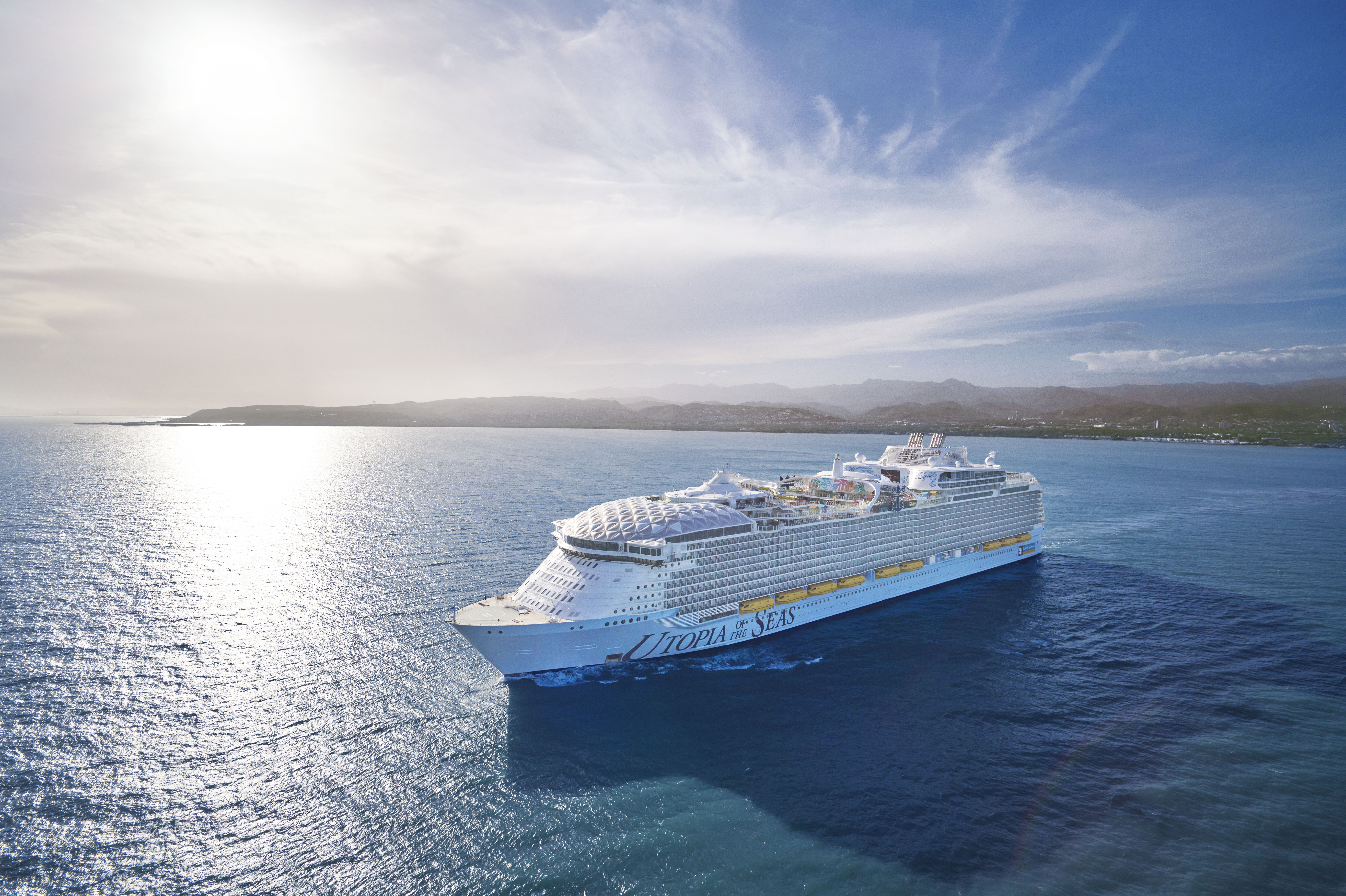 Utopia of the Seas cuenta con ocho piscinas diferentes a bordo y en la playa en Perfect Day at CocoCay. Además, el trío de toboganes acuáticos más audaces en alta mar y otros 15 que le ayudarán a vivir su mejor fin de semana.