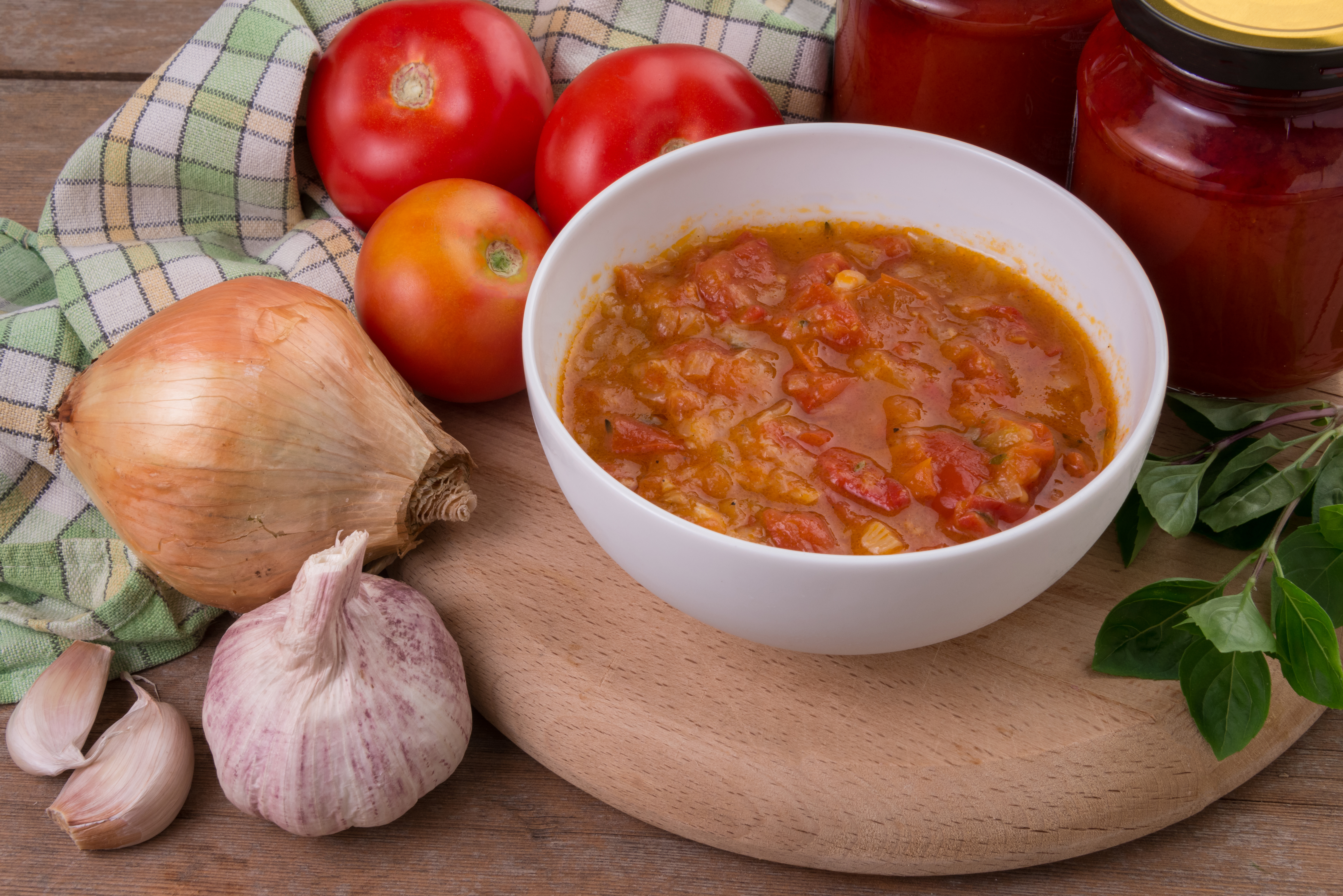 Paso a paso para preparar una salsa de tomate casera y fácil