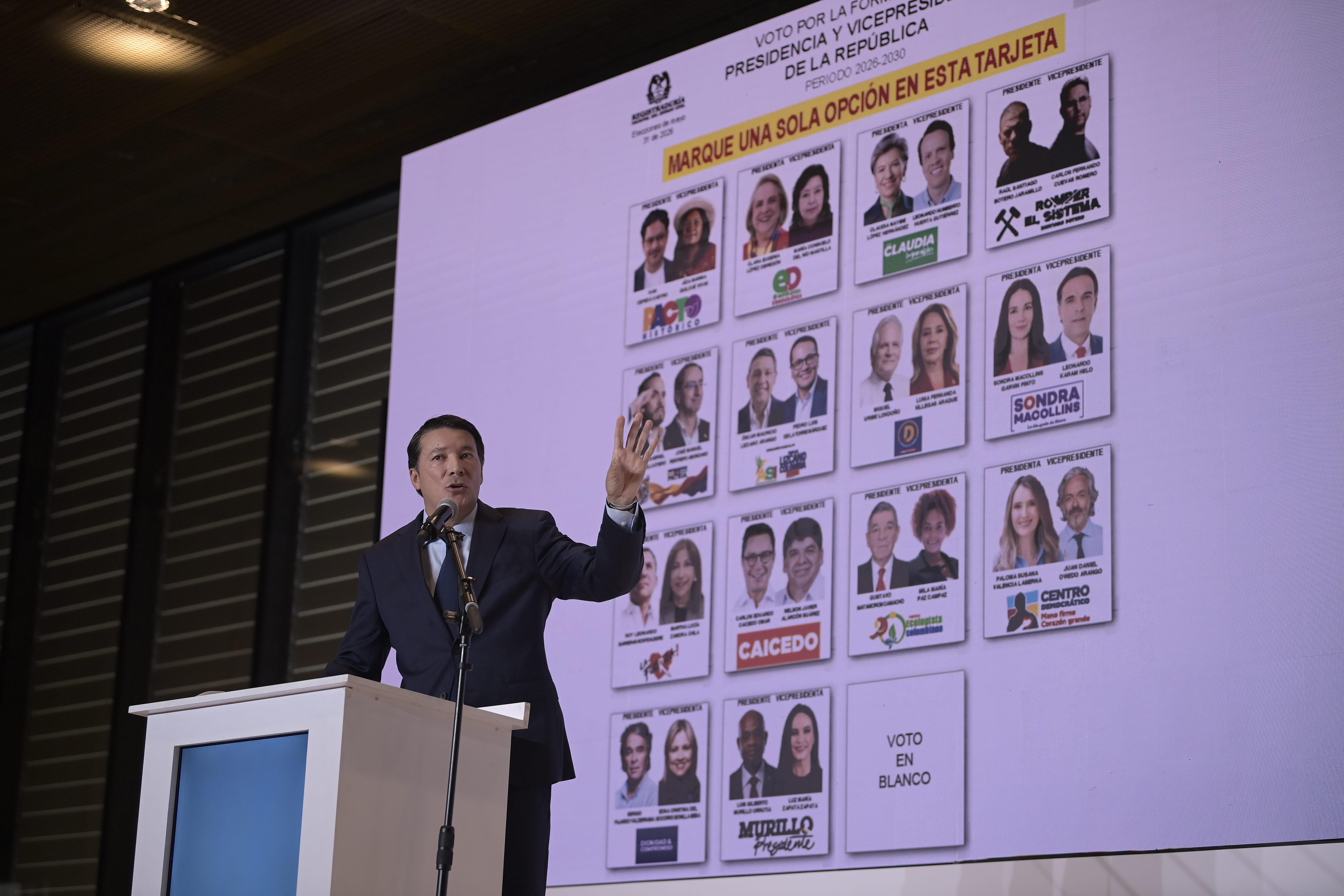 Este es el tarjetón para la primera vuelta: las campañas quieren afianzar nuevas alianzas