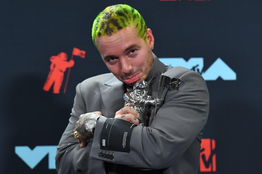 Rosalía y J Balvin ganan el MTV VMA 2019 por “Con altura”