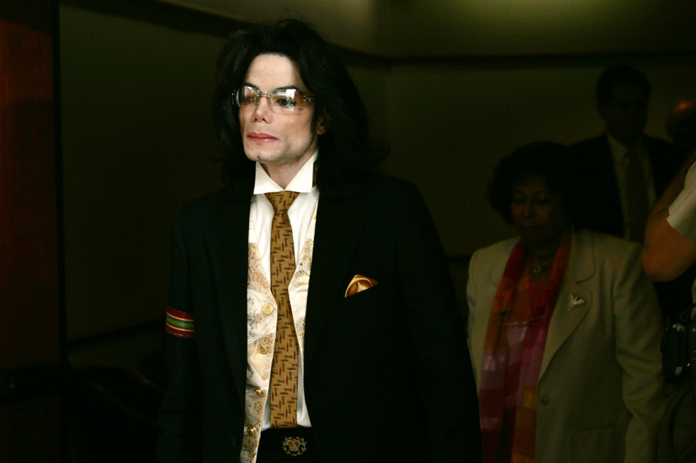 Crece polémica por documental de Michael Jackson que renueva acusaciones de abuso sexual