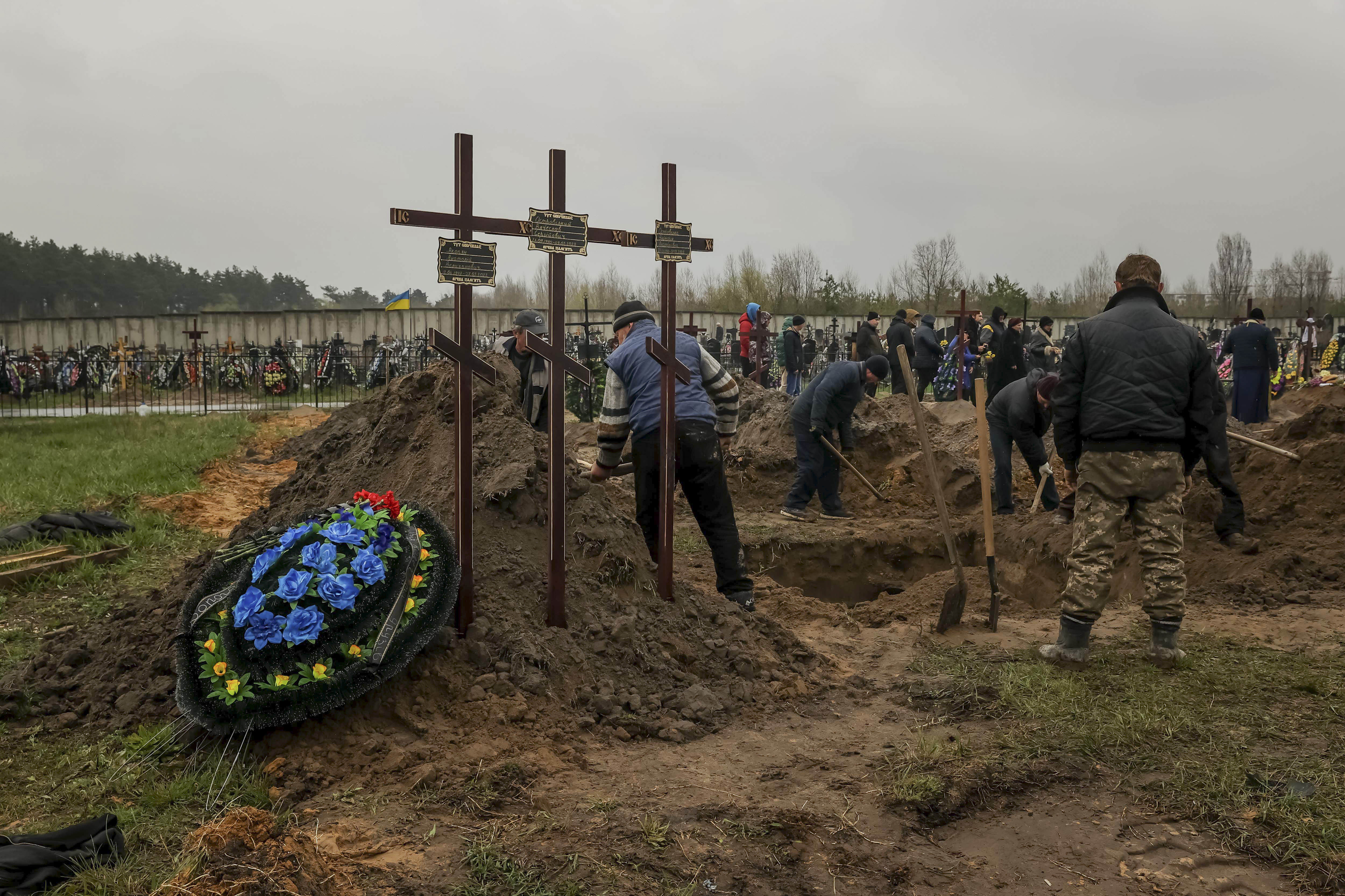 La pesadilla diaria de los sobrevivientes de Bucha (Ucrania)