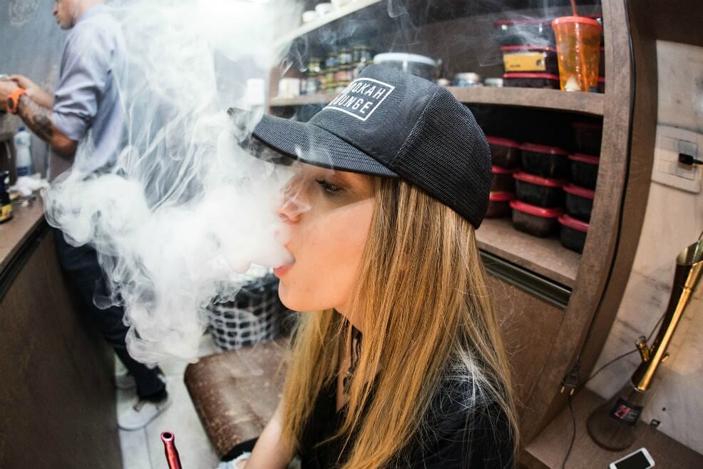 ¿ADN de personas que vapean cambia igual que el de fumadores de tabaco?