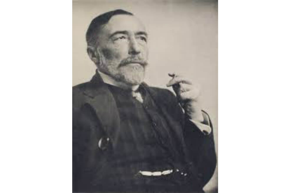 Un barco suspendido para pensar en Joseph Conrad