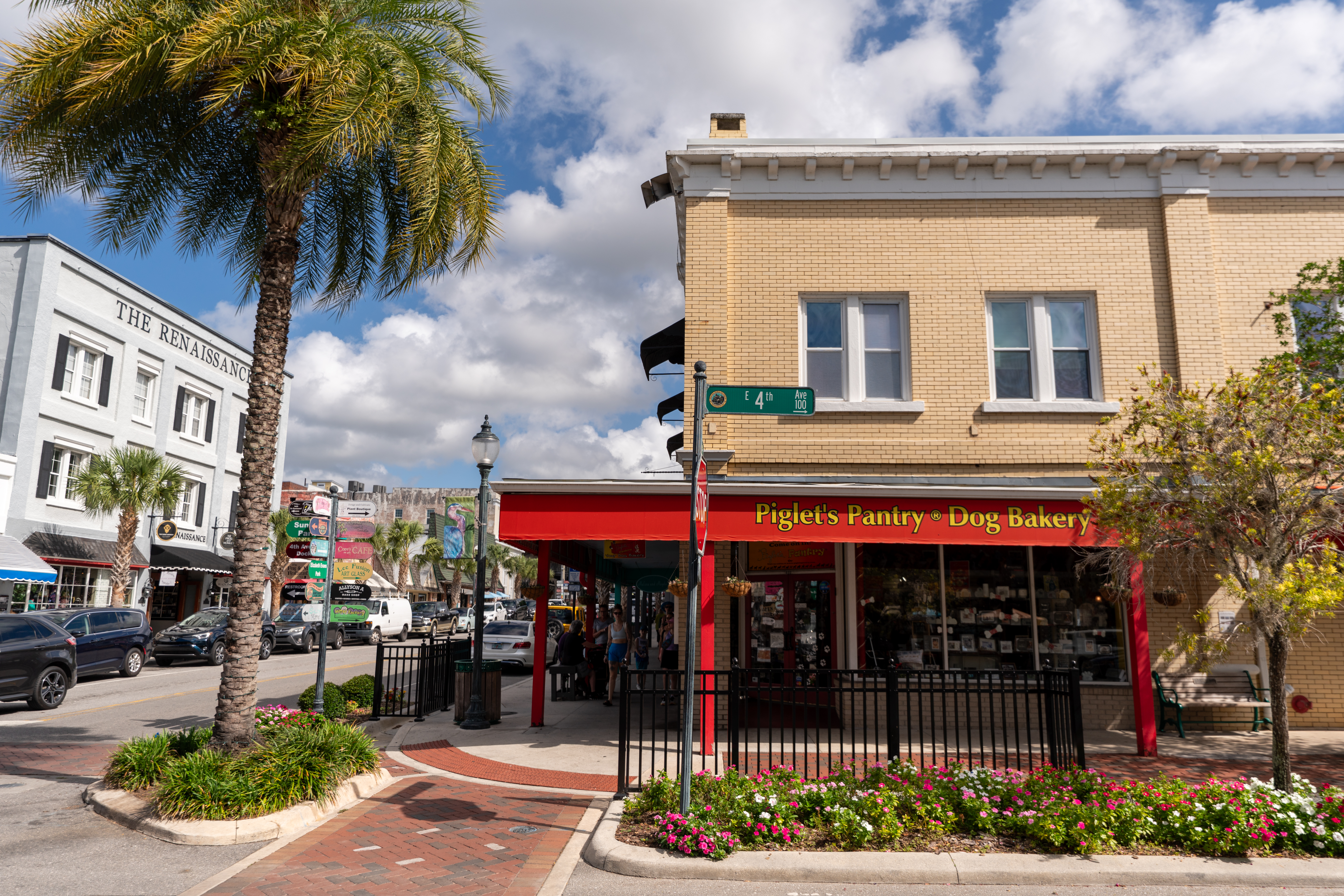 Mount Dora es famoso por su ambiente encantador y su estilo de pueblo histórico.