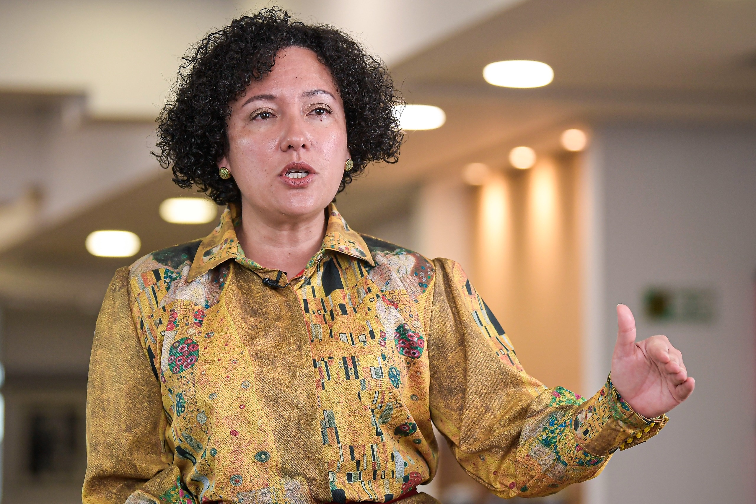 Isabel Zuleta sobre bandas en acto de Petro: “Un proceso de paz se hace con todas las partes”