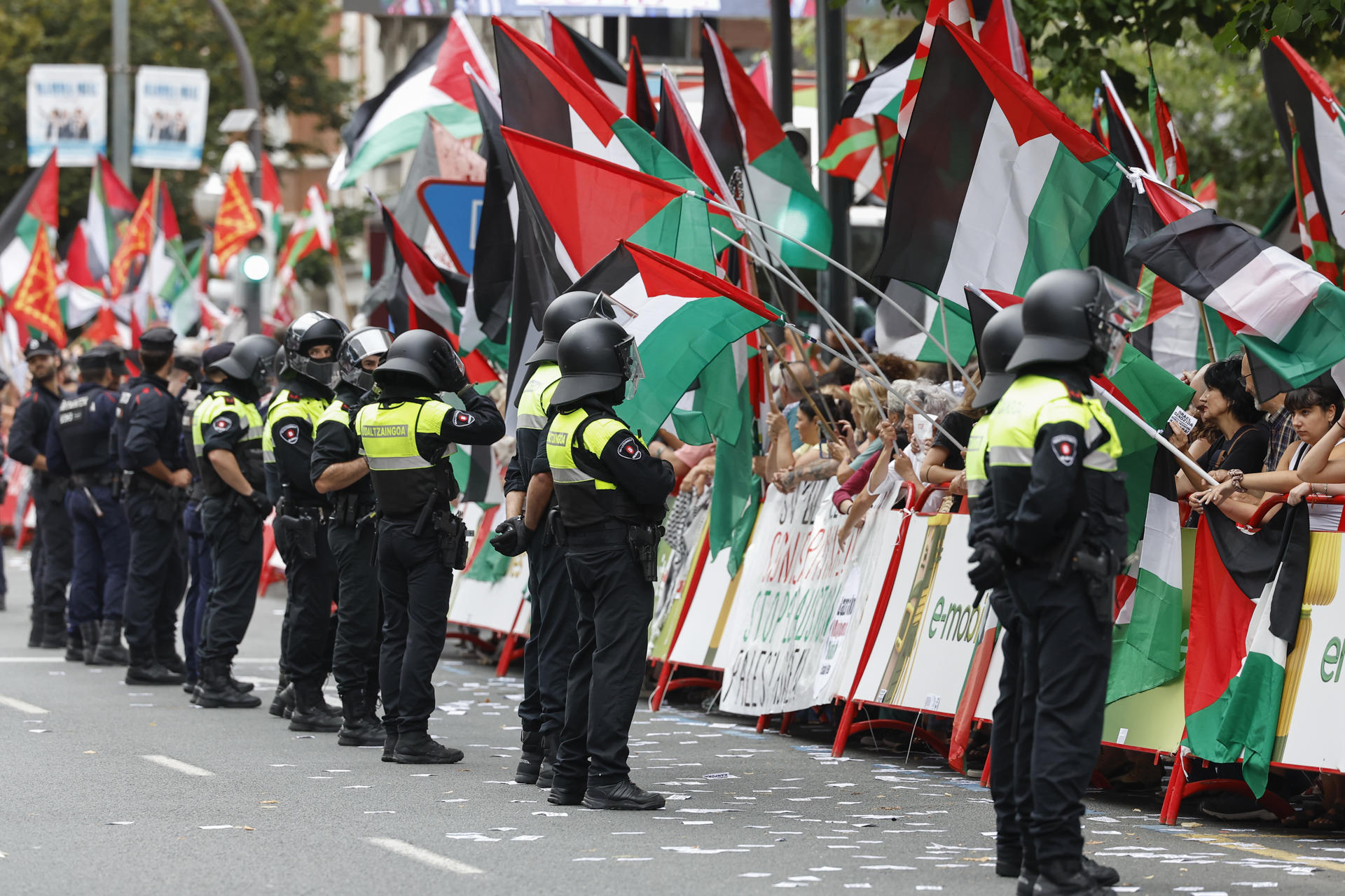 La Vuelta salta al escenario político internacional por las protestas propalestina