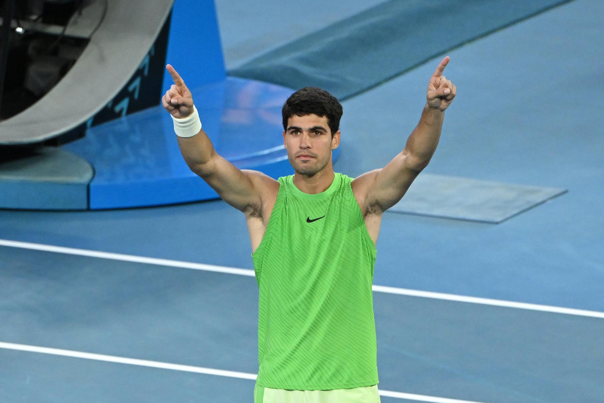 ¡Partidazo! Alcaraz venció a Zverev y es finalista del Australian Open: las mejores jugadas