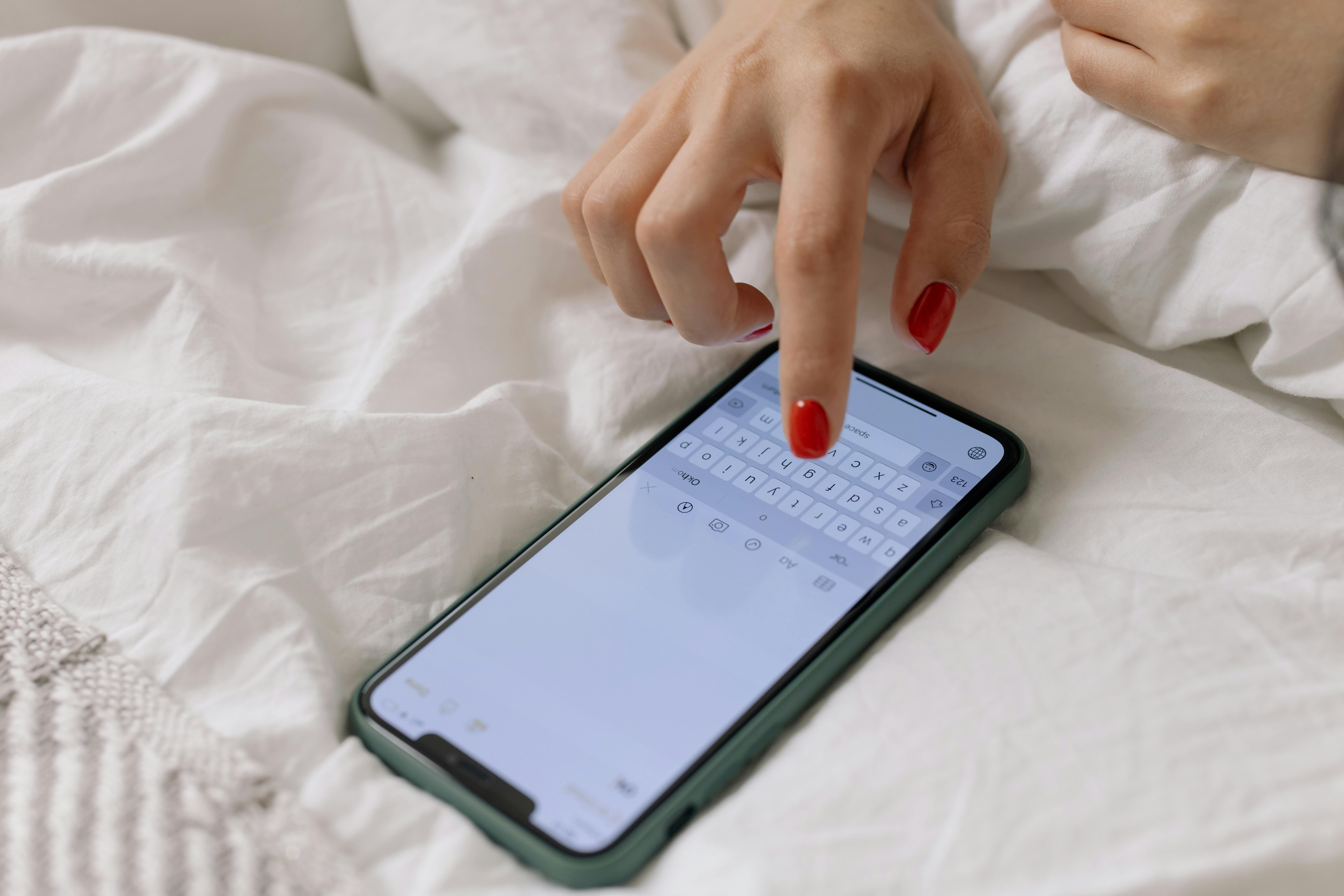 ¿Qué es el smishing y cómo protegerse de esta estafa por mensajes de texto?
