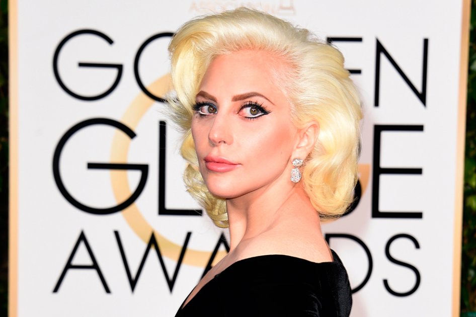 Lady Gaga rendirá tributo a David Bowie en los Grammy