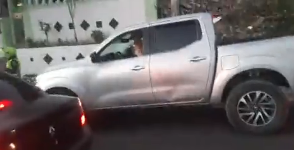 Conductor de la camioneta de la madre de Enrique Vives atropella a un niño en Taganga