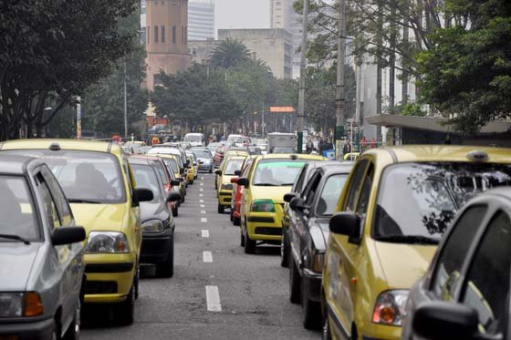 Administración Petro estudia no aplicar pico y placa en algunas zonas