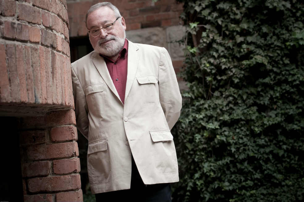 «La creatividad es un exceso de vida»