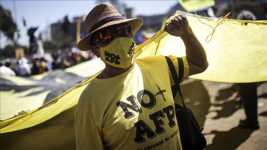 ¿Les falta calle? La desconexión de las élites políticas en Colombia y Chile