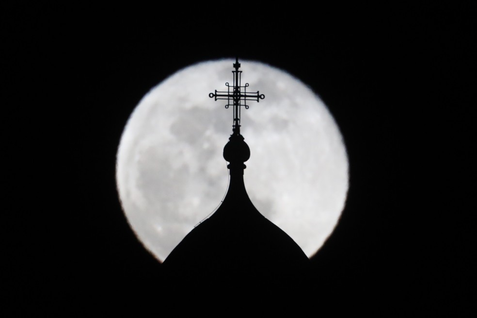 Foto de cómo se vio la superluna en Israel.